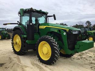 2023 John Deere 8R 230