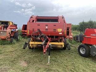 2021 New Holland ROLL-BELT 560