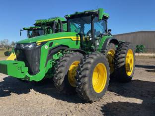 2023 John Deere 8R 370