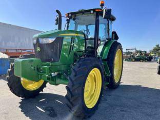 2023 John Deere 6120E