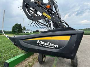 2013 MacDon Industries FD75S