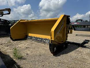 2023 HLA 3230 Snow Pusher