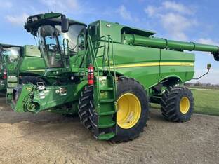 2023 John Deere S780