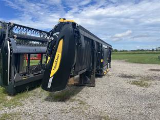 2024 MacDon Industries FD235