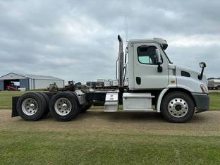 2013 Freightliner CASCADIA 125
