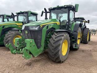 2023 John Deere 8R 340