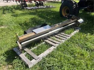 SALT DOGG TAIL GATE SPREADER