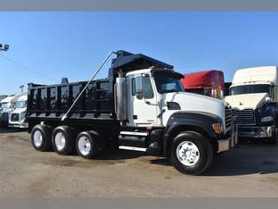 2005 Mack GRANITE CV713