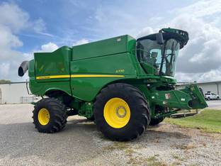 2021 John Deere S770