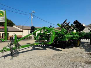 2017 John Deere 2730