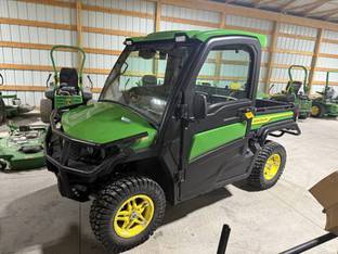 2023 John Deere XUV835R