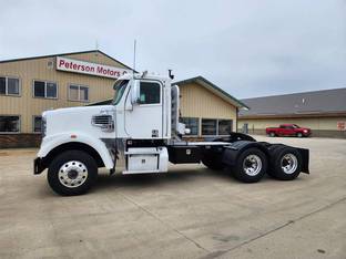 2015 Freightliner CORONADO 122 SD