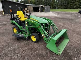 2019 John Deere 1025R