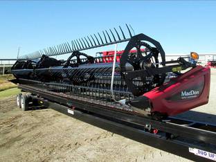 2014 MacDon Industries FD75S