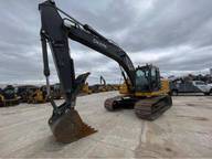 2022 John Deere 210G LC