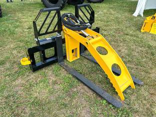 2025 CL Fabrication Pallet Forks with Grapple