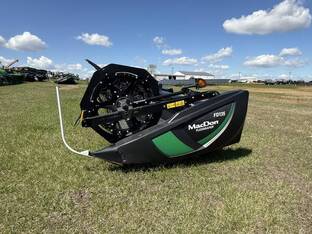 2021 MacDon Industries FD135