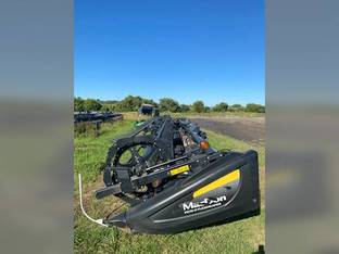 2016 MacDon Industries FD75