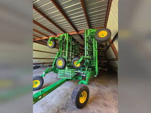 2023 John Deere 2230