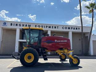 2023 New Holland 220 PLUS