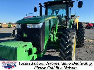 2013 John Deere 8260R