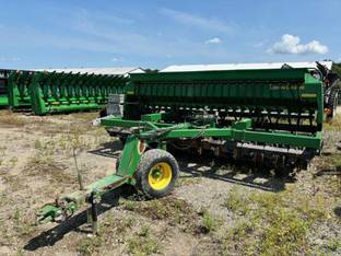 2015 John Deere 1590