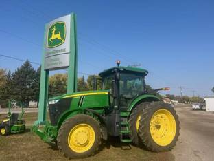 2014 John Deere 7230R