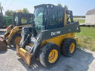 2022 John Deere 324G