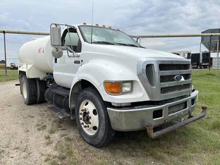 2005 Ford F650 SD