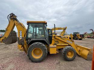 2000 John Deere 310SE