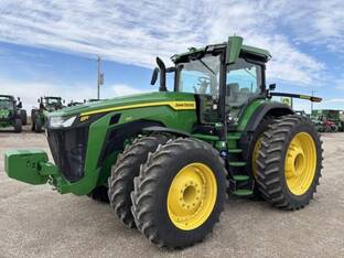 2022 John Deere 8R 310