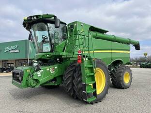 2023 John Deere S760