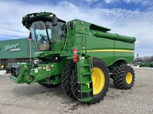 2023 John Deere S760