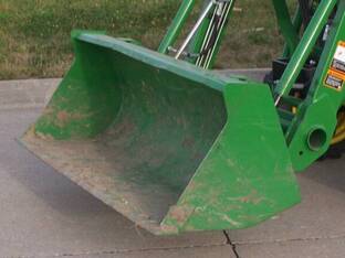 2021 John Deere 2032R