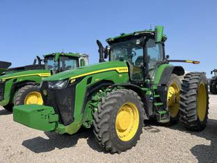 2023 John Deere 8R 340
