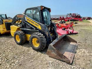 2013 New Holland L225