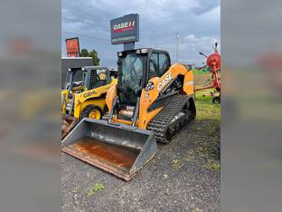 2022 Case TV370B