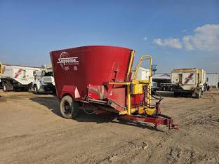 2017 Supreme International 700T