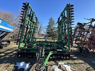 2010 Great Plains 8333DV