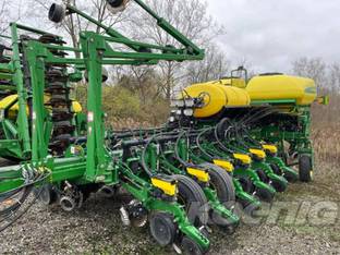 2015 John Deere 1775NT