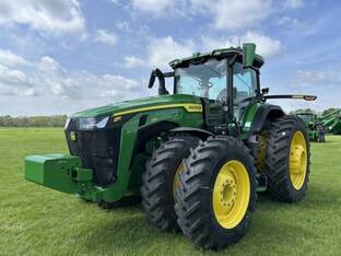 2023 John Deere 8R 370