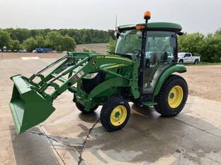 2023 John Deere 3046R