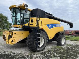 2008 New Holland CR9060