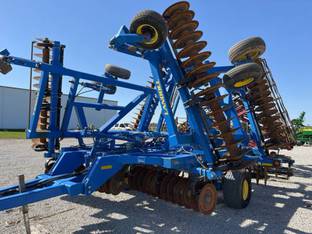 2010 Landoll 7431-33