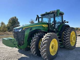 2023 John Deere 8R 340