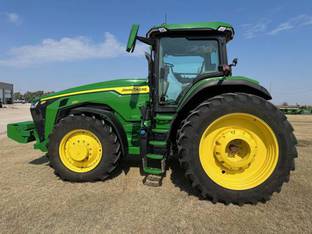 2022 John Deere 8R 280
