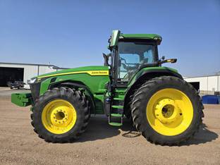 2023 John Deere 8R 410