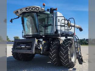 2010 Gleaner A76