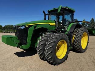 2023 John Deere 8R 340