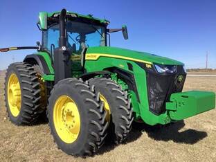2023 John Deere 8R 340